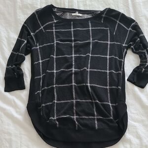 Maurices Black and Gray Patterned Knit Top